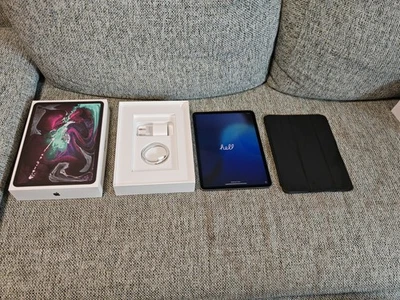 Apple iPad Pro 1. Gen 256GB, Wi-Fi, 11 Zoll - Space Grau - Bild 1 von 4