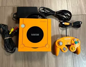 Console Nintendo GameCube DOL-001 + controller OEM arancione oggetto usato dal Giappone - Foto 1 di 6