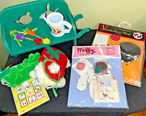 LOTE COLECCIÓN MUFFY VANDERBEAR, LULU MACFLUFF & PURLIE, 2 TRAJES Y BANCO - Imagen 1 de 15