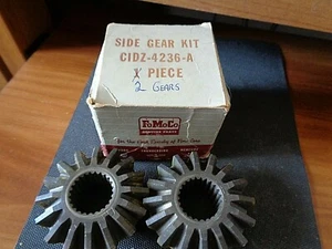 FORD/FOMOCO 1960'S๐ AXLE SIDE GEARS- ( 2 ) NOS ๐ ORIGINAL BOX-ESTATE ๐ - Picture 1 of 5