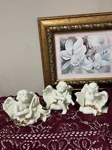 3 Porzellan Engel Cherubs 6"" Figuren Musik Harfe Violine Mandoline Goldborte - Bild 1 von 12