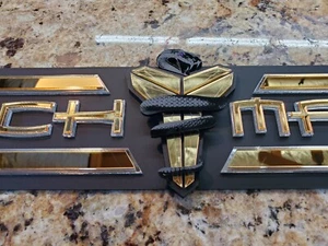 KOBE Custom SHADOWBOX Items 3D ART Embleme NEU Legends Barry Hall Spieler Sport - Bild 1 von 20