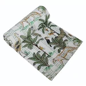 Indian jungle animal 100% Cotton white Kantha Quilted Bedspread Throw Blanket - Picture 1 of 4