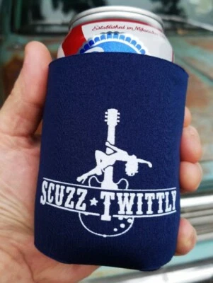 FIRMADO - Scuzz Twittly Logo Oficial Cerveza Koozie, Porta Bebidas, Aislante Foto 1 de 2