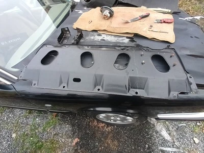 Jaguar XJS 1993-1996 convertible tanque de gasolina panel de pared con soportes y pernos  Foto 1 de 3