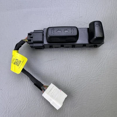 Interruptor de control del asiento del lado del conductor delantero izquierdo deportivo Hyundai Santa Fe 2013-2018 OEM Foto 1 de 4