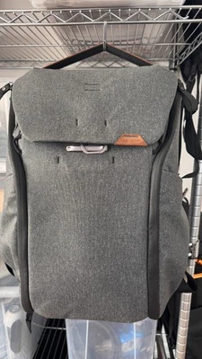 Peak Design Everyday Backpack V2 (Charcoal, 30L) - Mint Condition - Image 1 of 4