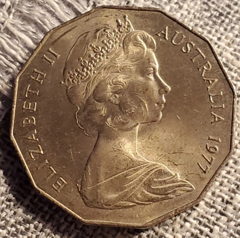 Australia 1977 Silver Jubilee 50 Cent Commemorative Copper-nickel KM#70 Coin - Image 1 of 2