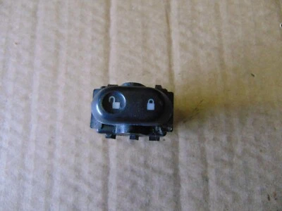 2003-2008 FORD CROWN VICTORIA DOOR LOCK 5W7T-14017-ABW #6757 - Image 1 of 3