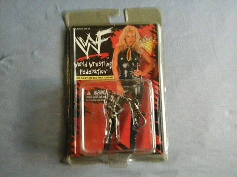 NEW WWF SABLE DIE-CAST METAL KEY CHAIN 1998(101) Cover