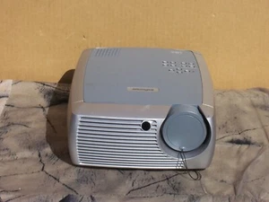 InFocus X2 Digital Multimedia Projector 1700 ANSI Lumens Only 133 Lamp Hour  - Picture 1 of 12
