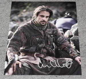 Emun Elliott Firmado Personalmente a Mano Autógrafo 10X8 Foto Juego de Tronos Regalo - Imagen 1 de 2