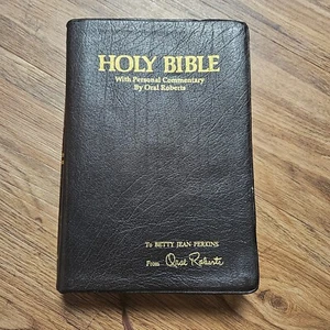 Holy Bible With Personal Commentary By Oral Roberts KJV 1981 Genuine Leather - Imagen 1 de 7