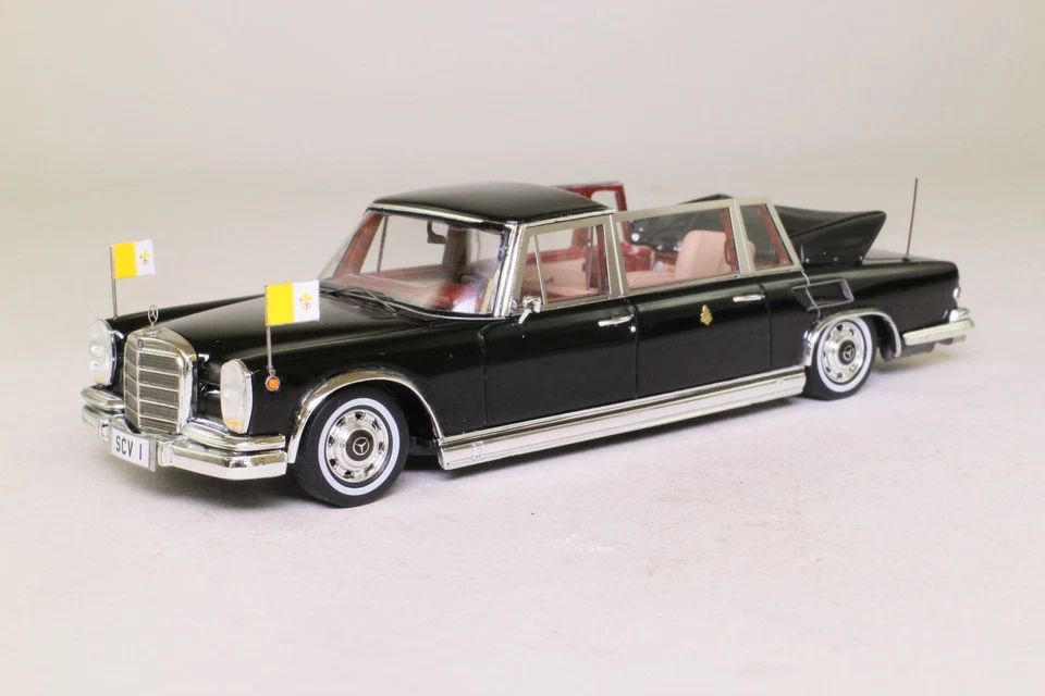 1/43 MERCEDES BENZ 600 PULLMAN LANDAULET POPE PAUL VI 1965 TRUE SCALE TSM124352 - Immagine 1 di 1