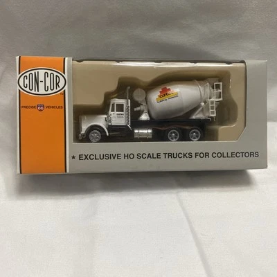 CON-COR #0004-2028 KW TRACTOR “AZTEC” REDI-MIX HO SCALE 1:87 - Image 1 of 4
