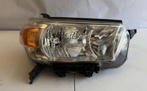 OEM 2010 2011 2012 2013 TOYOTA 4RUNNER RH PASSENGER HEADLIGHT OEM NEW - Picture 1 of 7