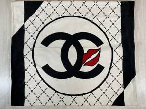 Nieużywany autentyczny Chanel Vintage 05P CC Logo Ręcznik plażowy Deadstock