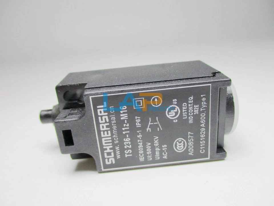 1PC   TS 236-11z-M16 TS236-11z-M16   Limit switch  - Image 1 of 4