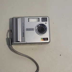 Kodak EasyShare C530 fotocamera digitale 5,0 MP 5X zoom 1,5" LCD argento testata - Foto 1 di 4
