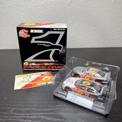 JUEGO NASCAR RARO 2-1:24 Mark Matin #6 EAGLE ONE REGULAR Y PLATEADO CROMO DieCast Foto 1 de 4