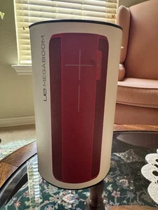 NEW! Ultimate Ears MEGABOOM - Picture 1 of 4