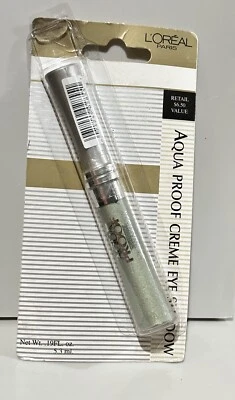 Sombra de ojos L'oreal Paris Aqua Proof crema impermeable #301 ESMERALDA ETERNA Foto 1 de 2