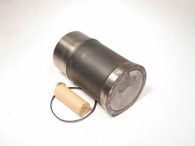 Engine Piston & Liner Fits Peugeot 504 Low Compression XN 1972-1979  039 38 90 - Image 1 of 2