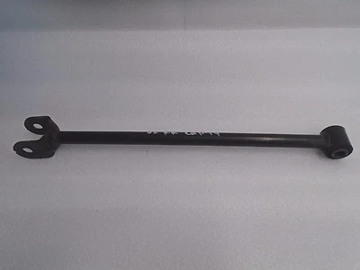 02-06 Brazo de control de localización del lado del pasajero trasero derecho Toyota Camry OEM DP70433 Foto 1 de 4