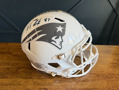 Шлем с автографом Роба Гронковски из New England Patriots Speed полноразмерный STS 3 копии - Изображение 1 из 4
