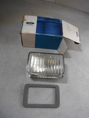 НОВЫЙ ИЗ СТАРЫХ ЗАПАСОВ 1975 1976 FORD MUSTANG II ПЕРЕДНИЙ ПАРКОВОЧНЫЙ ФОНАРЬ В СБОРЕ D5ZZ-13201-A OEM - Изображение 1 из 4