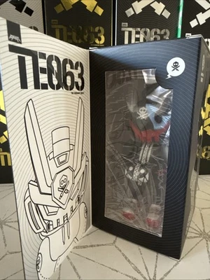 Quiccs X Kidrobot Artist Series TEQ63 Titan Edition 6" Figure - Image 1 of 2