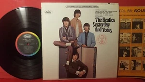 Beatles "Yesterday And Today" rare 1968 stunning NM archival copy, complete - Picture 1 of 7