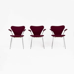 Set of Three 1976 Arne Jacobsen Fritz Hansen Series 7 Danish Dining Arm Chairs  - Picture 1 of 12