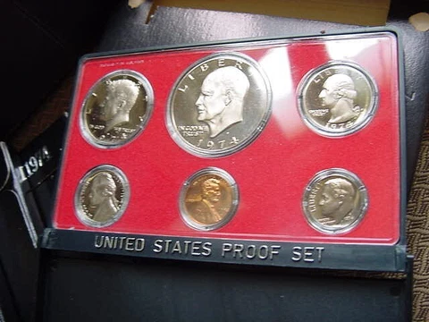 5 -1974 S United States Proof Coin Sets US Mint Issued in Box Complete Originals Cover