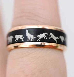 Engrave Gold Black Silver Wolf Running Satin & Polished Edges Spinner Ring - 8mm - Picture 1 of 5