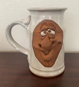 Studio Art Pottery Ugly Smiling Face Mug With Thumb Rest Signed by Grimes - Picture 1 of 7