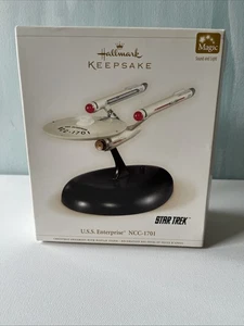 Star Trek U.S.S. Enterprise NCC-1701 Hallmark Keepsake Magic Ornament 2006 - Bild 1 von 7