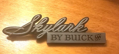 Винтажный 1970-1971 Buick Skylark эмблема OEM 1237419 значок шильдик OEM GM отделка - Изображение 1 из 3