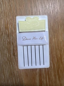 Vintage Diane Haarlifting Metall Pick gelb Kunststoff in Original Tragetasche 4" - Bild 1 von 2