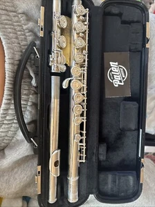 Flute Yamaha Advantage 200AD Silver Flute and Cleaning Rod With Hard Case - Picture 1 of 2