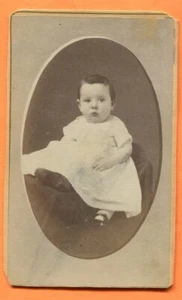 CDV Portrait of a Baby, circa 1870s from Oregon - Bild 1 von 2