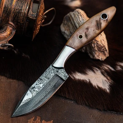 Gift-Ready 8" Damascus / Steel Knife Full Tang Hunt it Hunt + Leather Sheath - Image 1 of 4