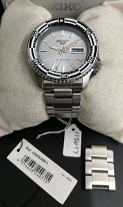 Seiko 5 Sports SKX Style Special Edition Silver Dial SRPK09K1 100M Mens Watch - Picture 1 of 10