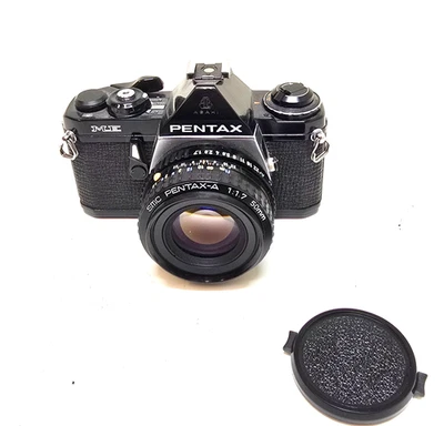 Spiegelreflexkamera Pentax ME mit Objektiv SMC Pentax-A 1:1,7 / 50 mm (3983) - Bild 1 von 4