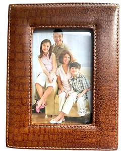 Leather Photo Frame. 4”x6” Ph0to. New in Box Never Used.  - Picture 1 of 6