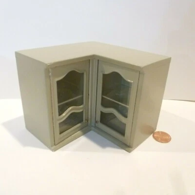 BESPAQ CASA DE MUÑECAS MINI ESQUINA SUPERIOR ARMARIO DE COCINA VERDE LIGERA IMPERFECCIÓN Foto 1 de 3