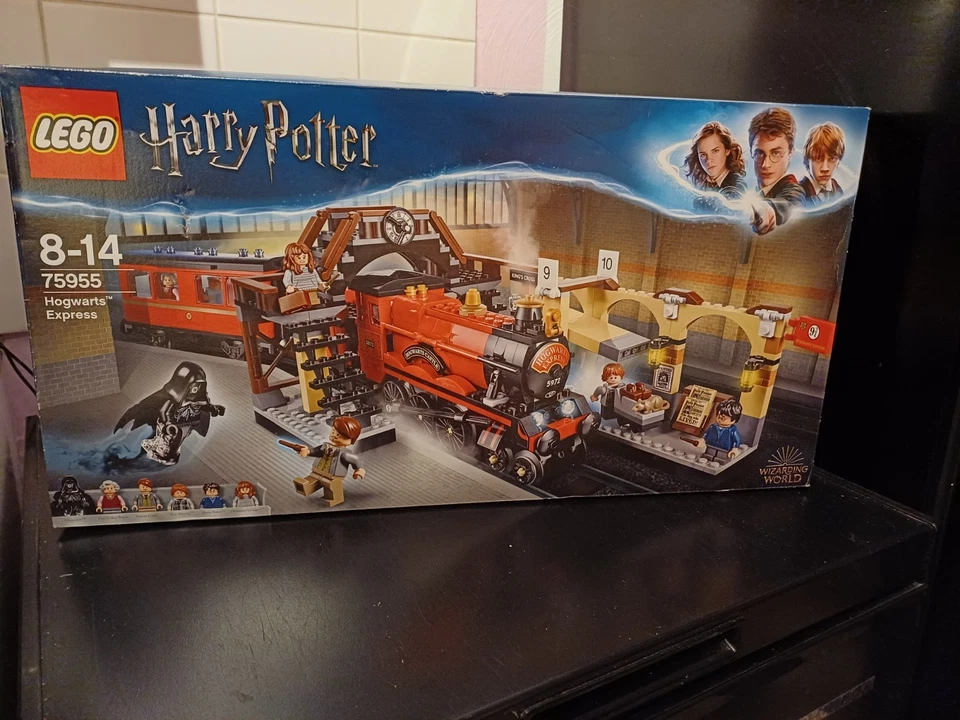 LEGO Harry Potter Hogwarts Express 75955 Set - Image 1 of 4