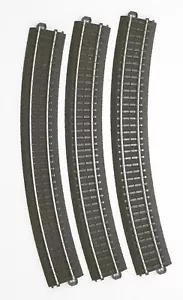Märklin H0 20330 C-Track Set with 3 Curved C-Tracks Radius 3 New - Picture 1 of 1