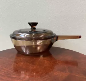 Padella per salsa vintage Corning Ware Vision Amber 1 pinta 0,5 litri con coperchio Pyrex P-81-C - Foto 1 di 17