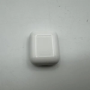 Genuine Replacement CHARGING CASE for Apple AirPods (2nd Gen) Earbuds MV7N2AM/A - Picture 1 of 3